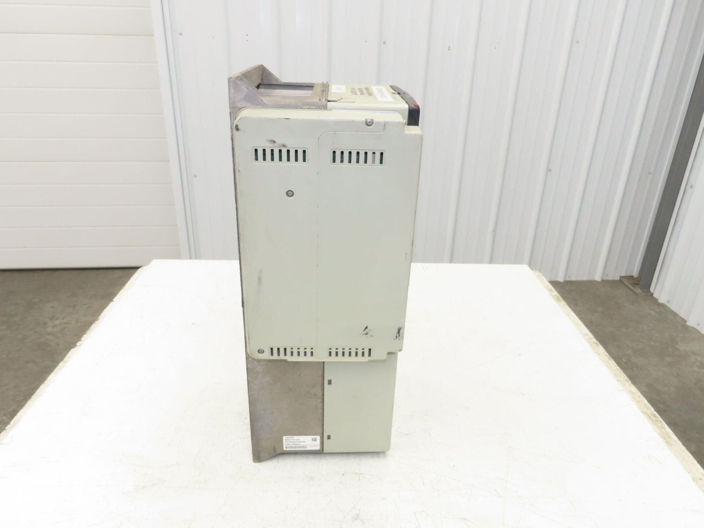 Allen Bradley 20DD065A3NYNANDNL PowerFlex 700S VFD 400Hz 50Hp 460v 65A F/W2.004
