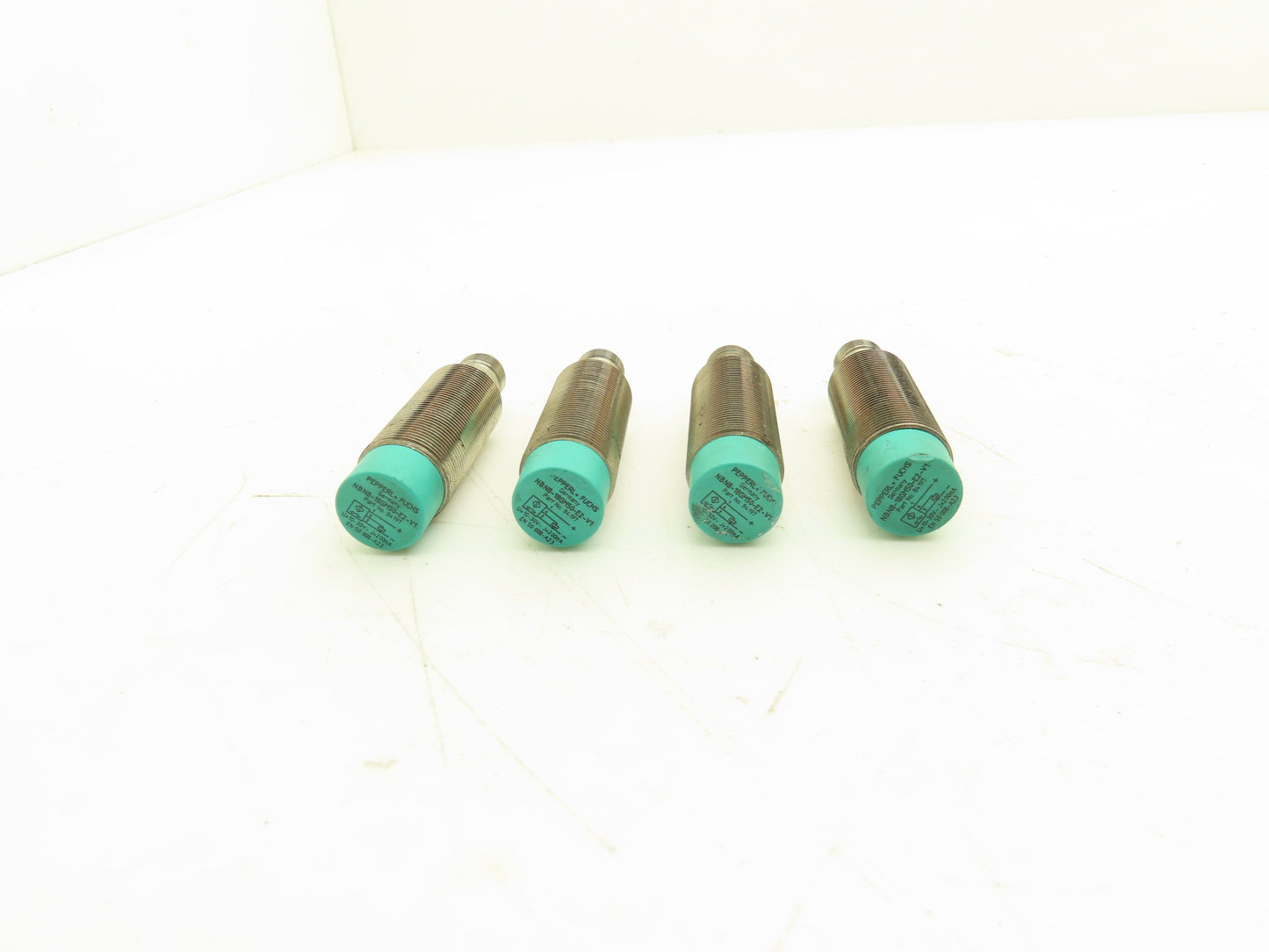 Pepperl+Fuchs Inductive Proximity Sensor 10-30VDC 200mA NO Lot of 4