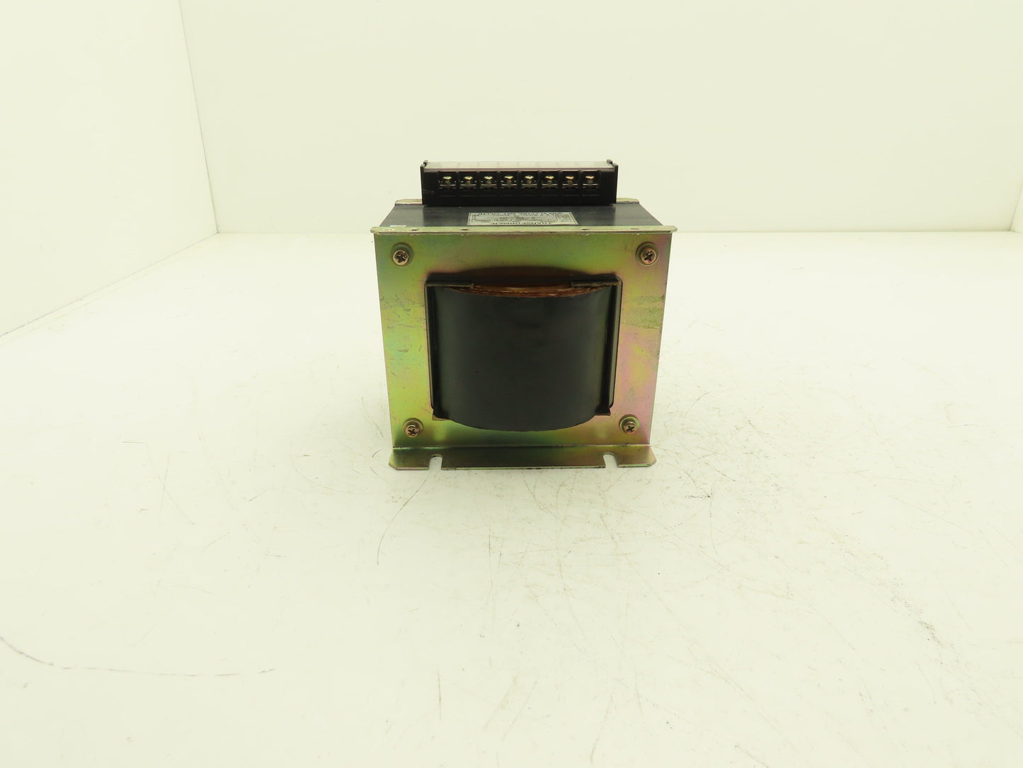 Gomi Transformer 200/220VAC Pri 100/110V Sec 1KVA 1 PH