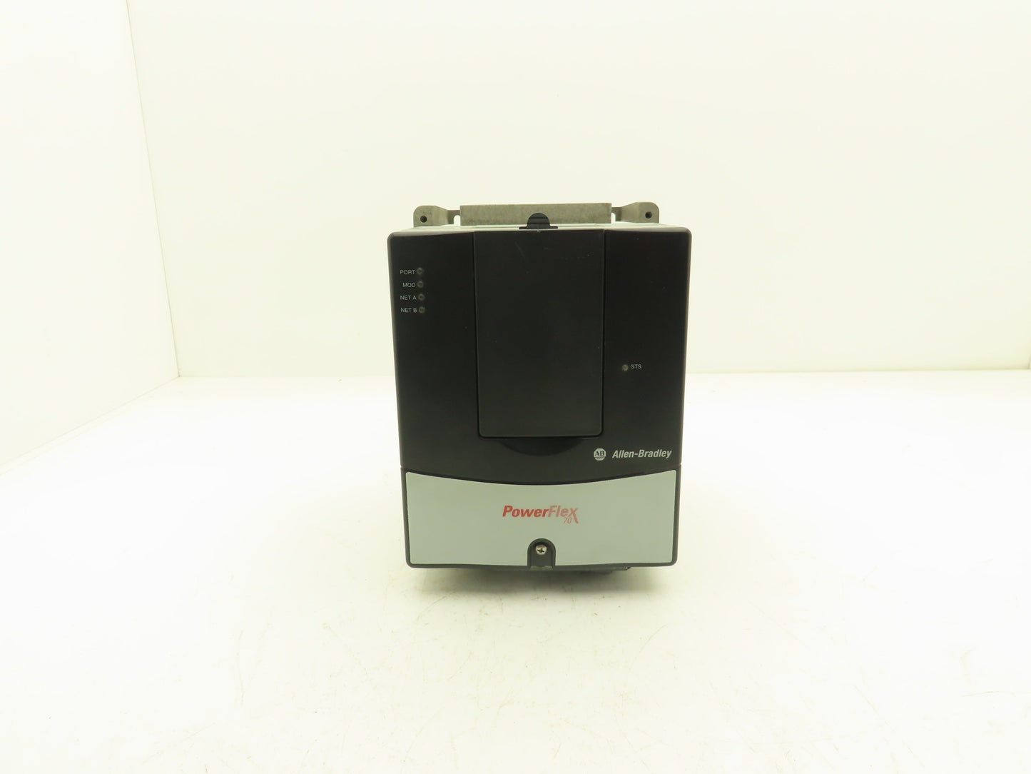 Allen Bradley 20AD3P4A3NYNAENN PowerFlex 70 VFD AC Drive 1.5kW 2Hp 460v 3.4A