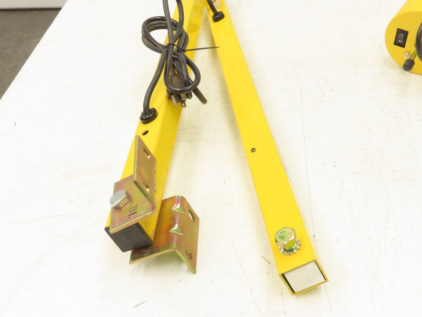 Mars SDL-60 Tri-Lite Dock Loading Light 60" Reach Single arm