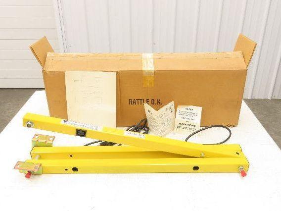 Mars DL-60 Tri-Lite Dock Loading Light Arm 60" Reach Heavy duty 24lbs Max