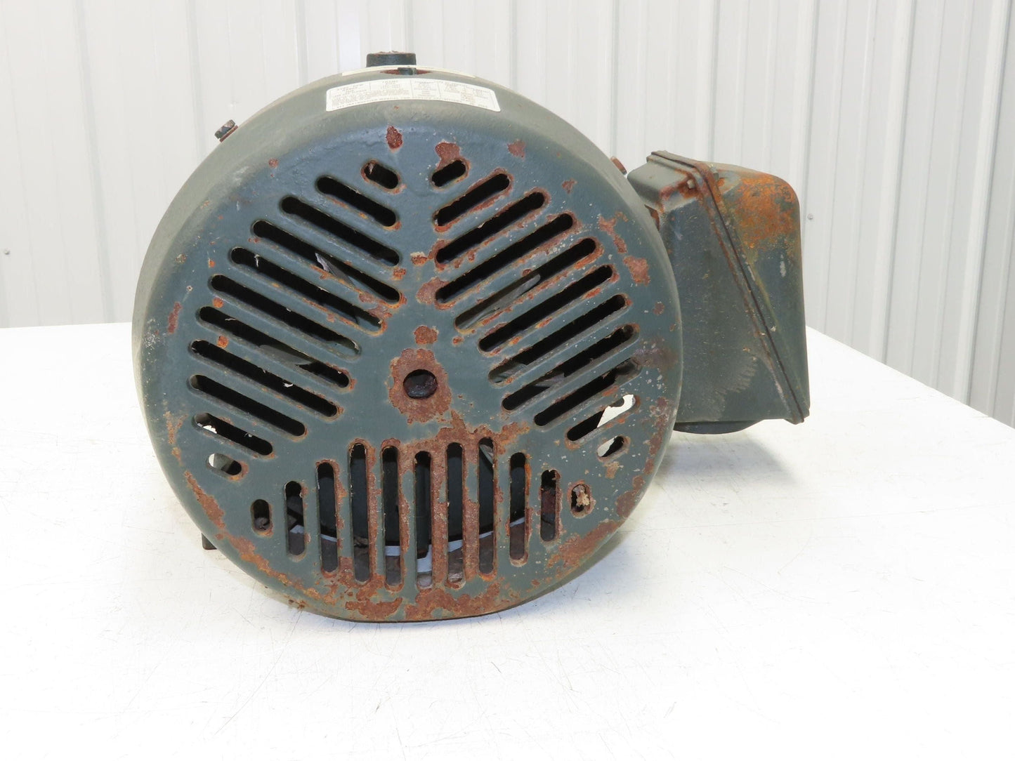 Toshiba BY754FLF3BSHJ01 AC Motor 7.5Hp 1750rpm 460v Only 3ph 213T TEFC