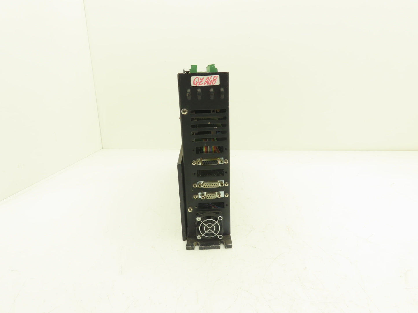 Schneider PMC-2/11/04/001/00/03/01/00/0K Servo Controller Drive 3Ph 400v In