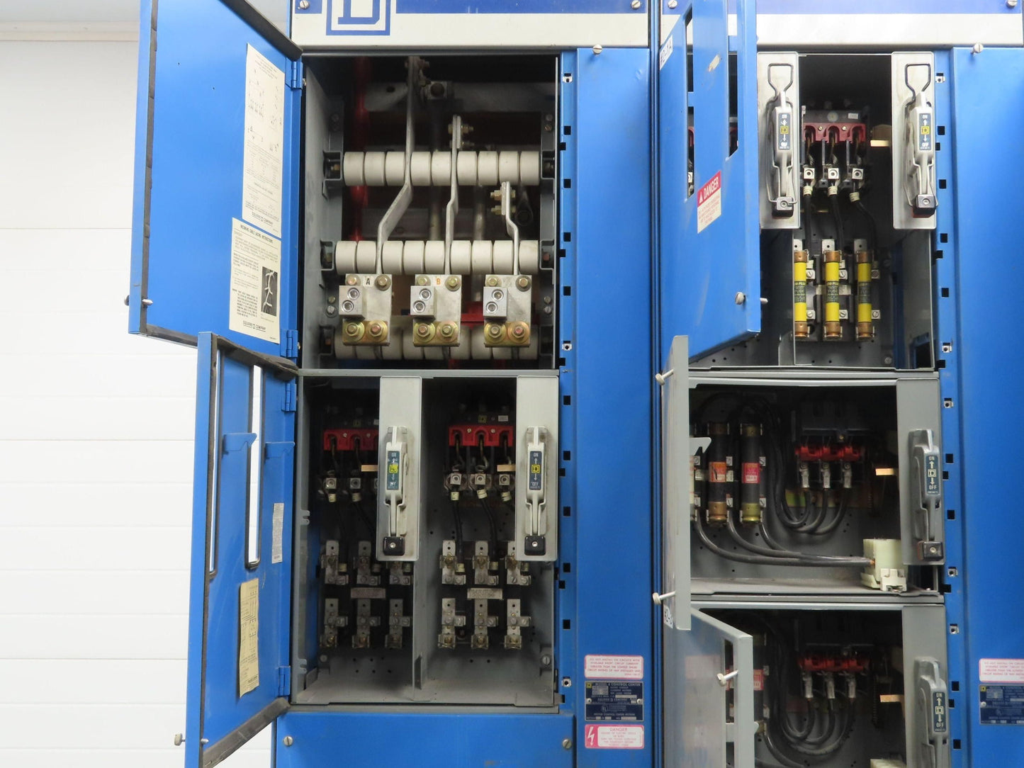 Square D MCC Motor Control Center 600A Disconnect Starter 100A Panelboard