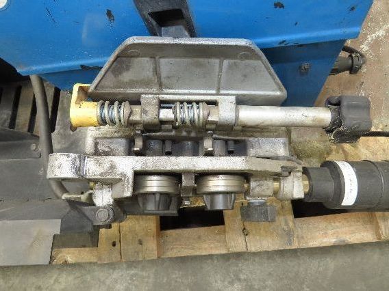 Miller Invision 352 MPA MIG Welder 425Amp 35V DC Pulse 1/3Ph S-64M Wire Feeder