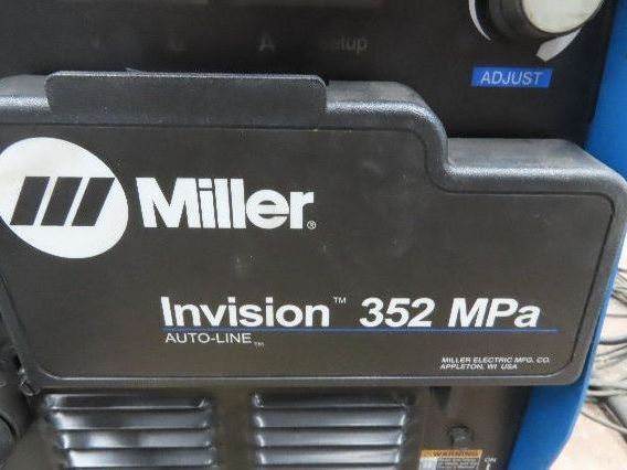 Miller Invision 352 MPA MIG Welder 425Amp 35V DC Pulse 1/3Ph S-64M Wire Feeder