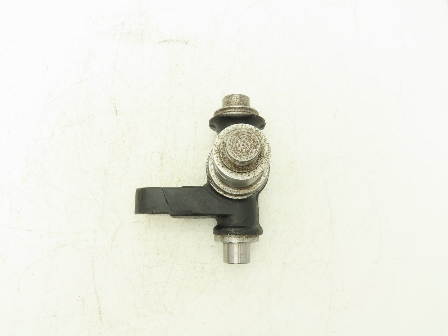 Yale 580011756 Forklift Steering Knuckle Left Hand