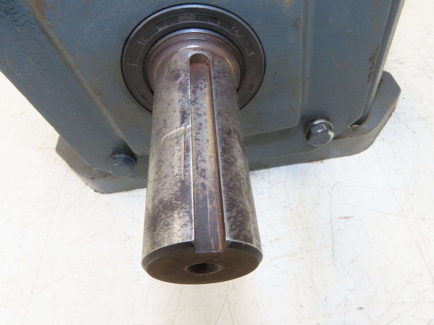 Browning 325Q56LR30/B07N Gearbox 30:1 Reducer 58rpm 2.7Hp Dual Shaft 56 Frame