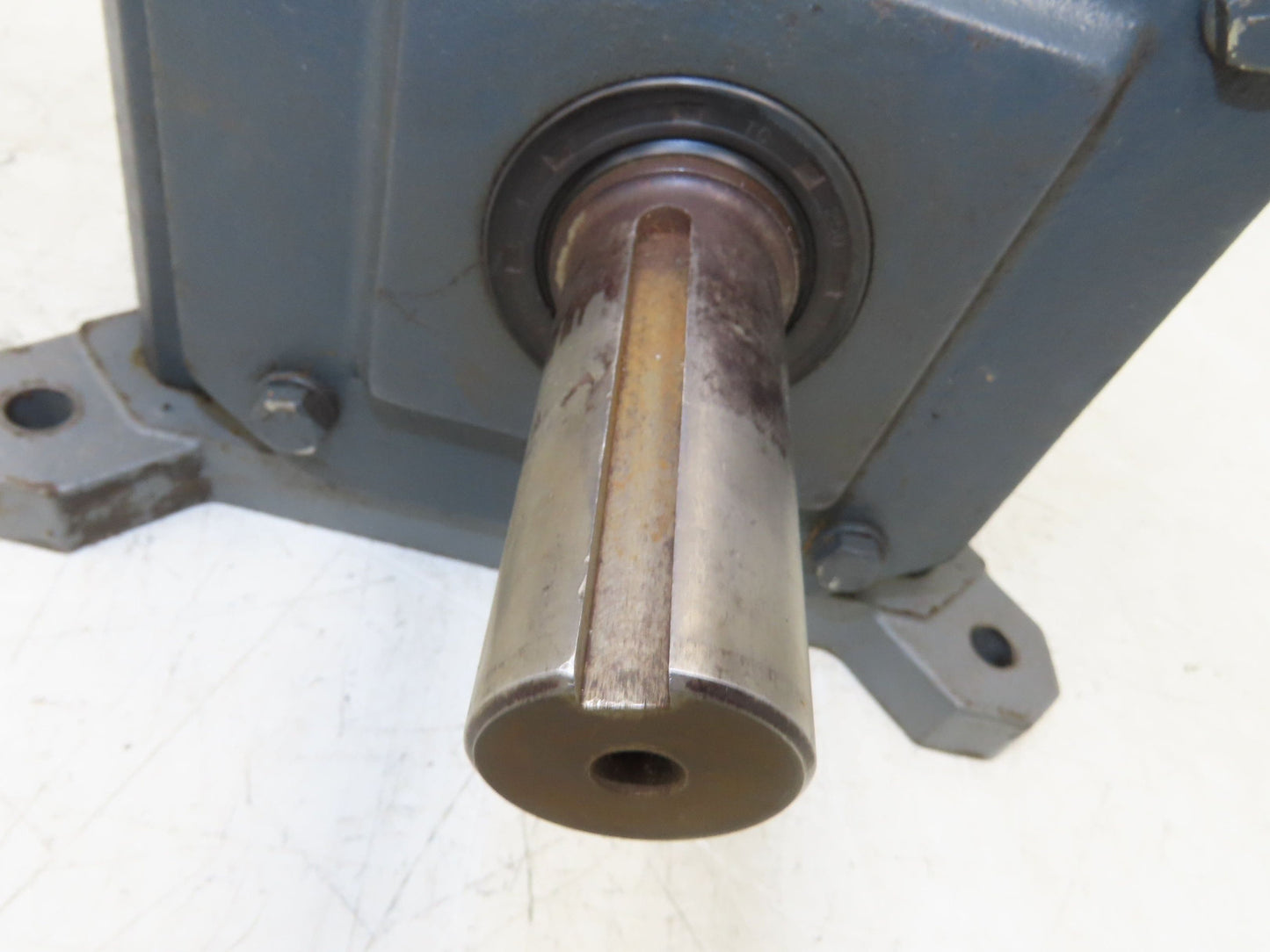 Browning 325Q56LR30/B07N Gearbox 30:1 Reducer 58rpm 2.7Hp Dual Shaft 56 Frame