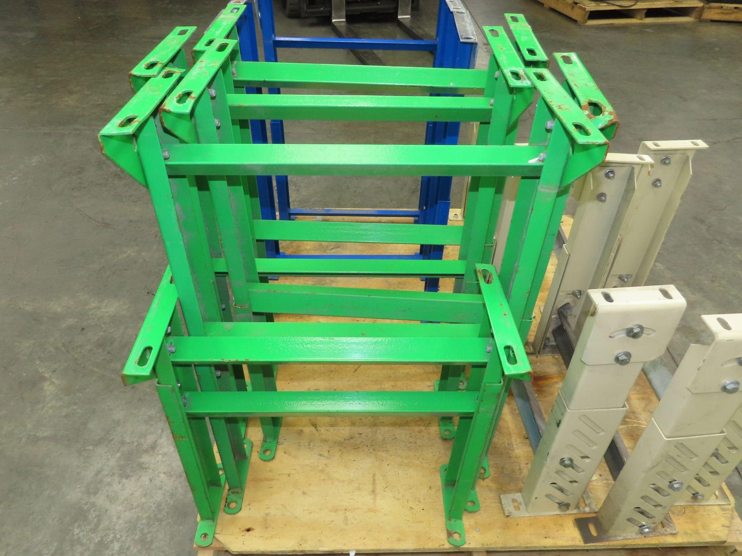 18-1/2"W Conveyor Leg Stationary Floor Support GREEN 19-1/4" to 31"H