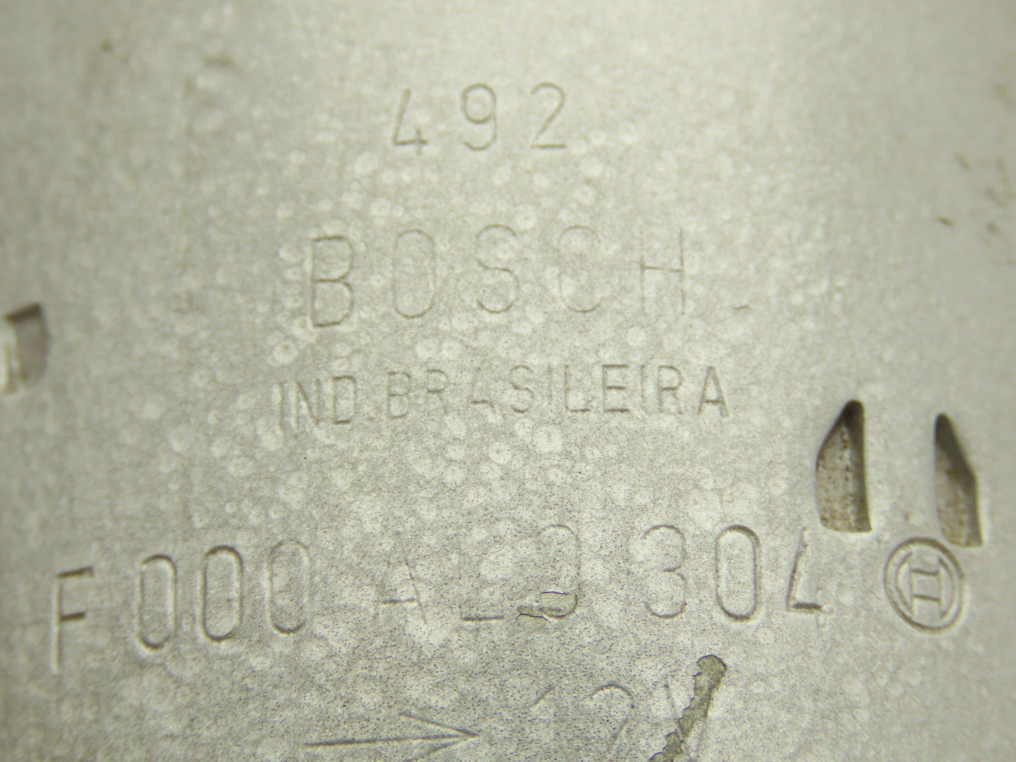 Bosch Starter Motor 12v CW 9-Tooth 0.9kW 68mm Flange 105mm Bolt Hole