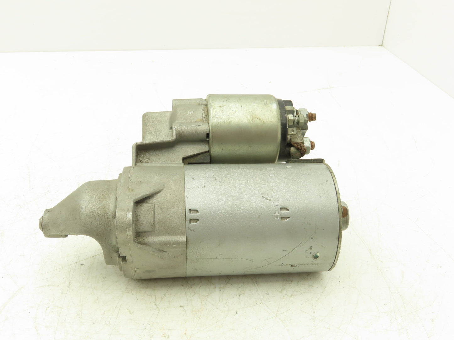 Bosch Starter Motor 12v CW 9-Tooth 0.9kW 68mm Flange 105mm Bolt Hole