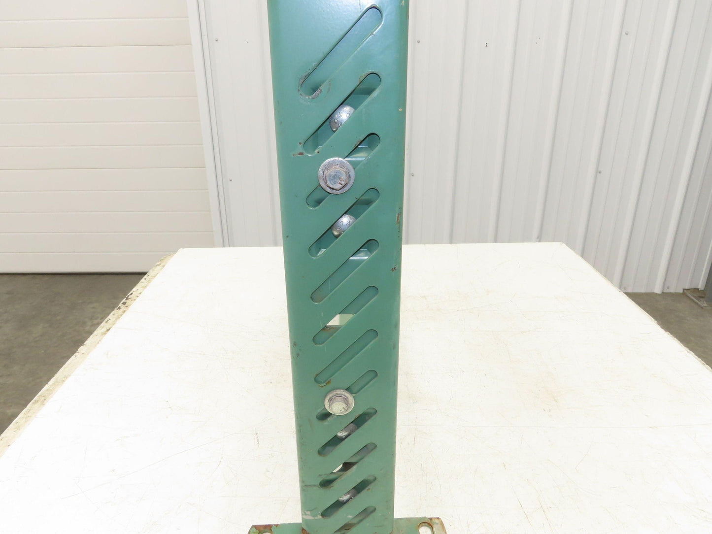 24"W Conveyor Leg Stationary Floor Support GREEN 24" to 38-1/2"H