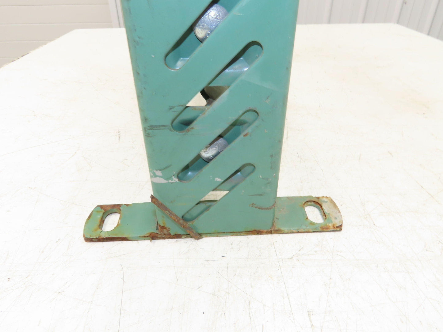 24"W Conveyor Leg Stationary Floor Support GREEN 24" to 38-1/2"H