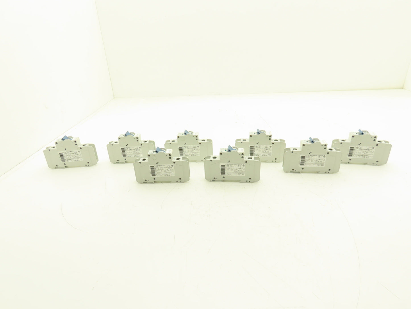 Allen Bradley 1489-A1C050 | 1489-A1C200 Circuit Breaker 1-Pole 5A/20A Lot of 8