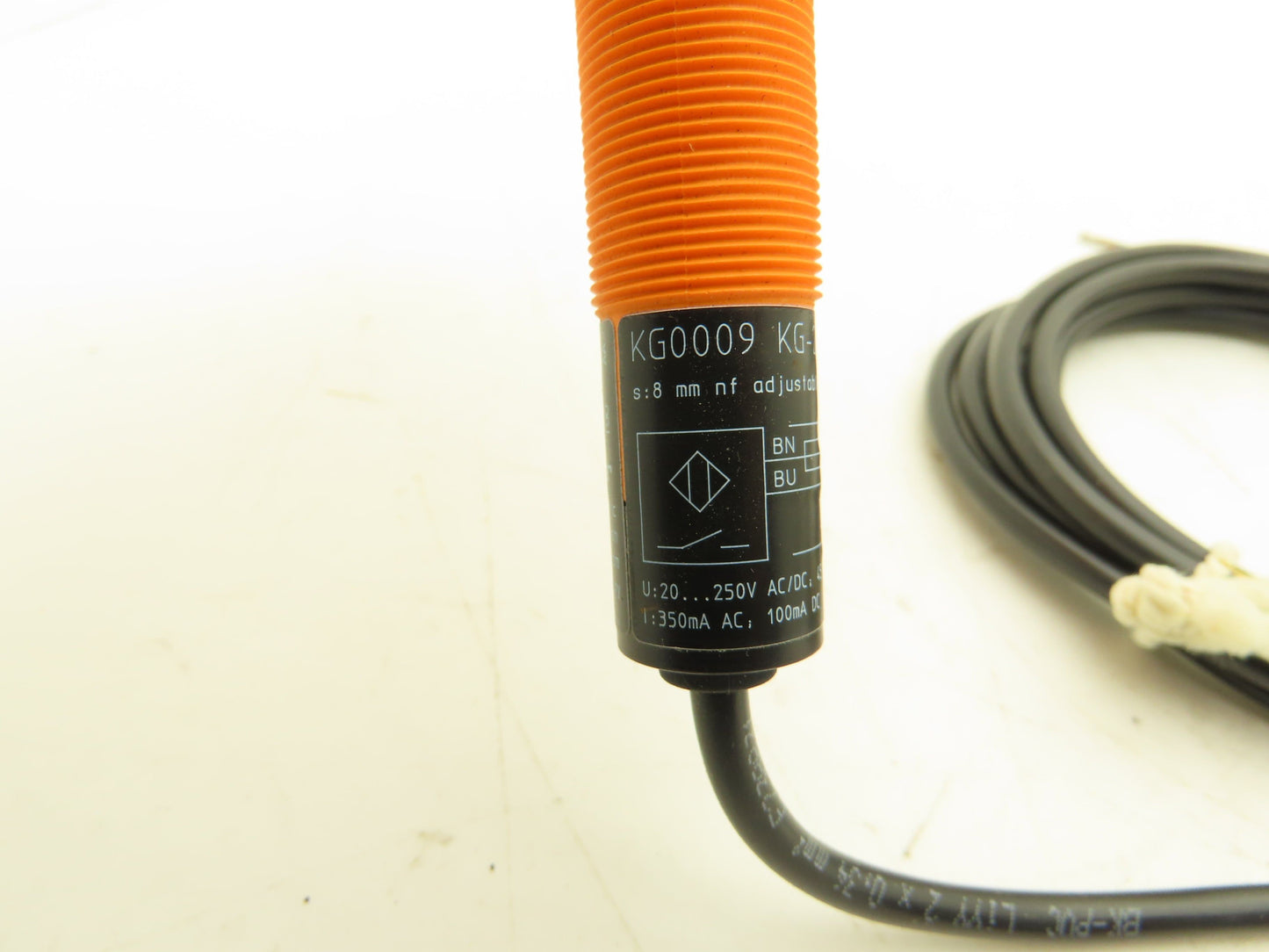 IFM Efector KG0009 Capacitive Sensor 18mm Barrel Type 20-250V AC/DC NO