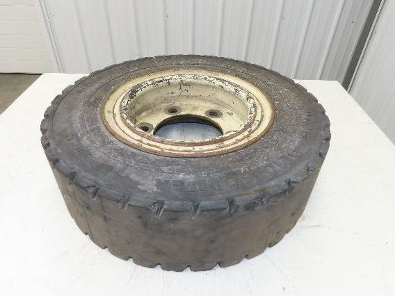 Mitco Solid Solver 7.00-12 Forklift Tire Traction Solid Press-on Black 6x220mm