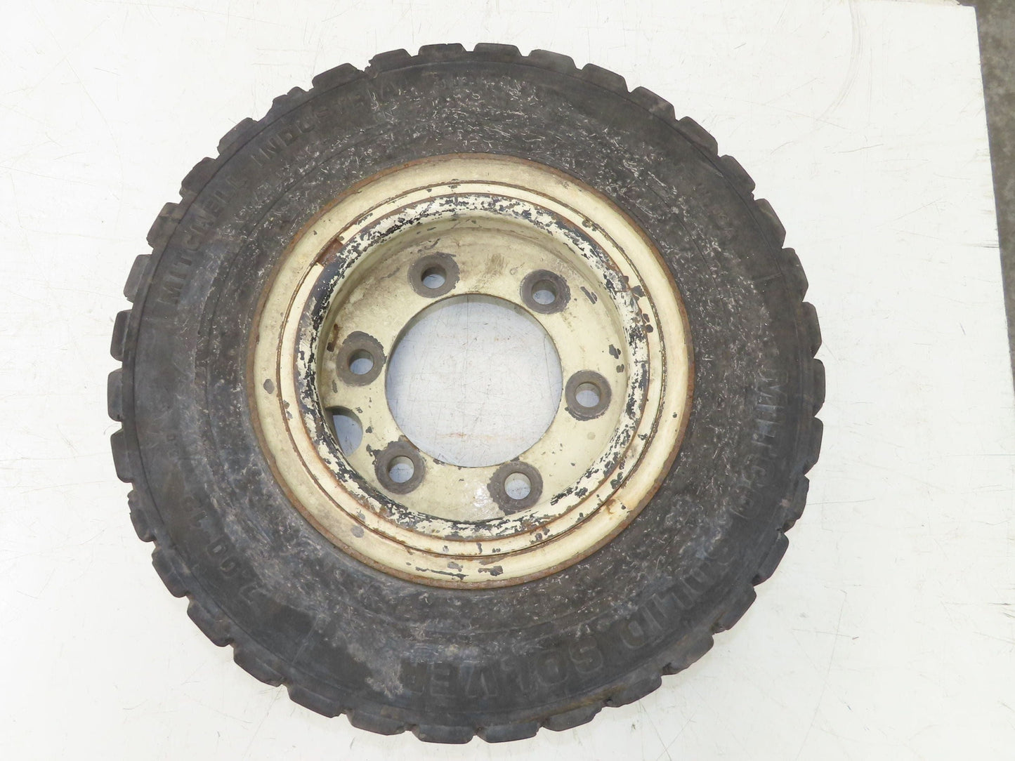 Mitco Solid Solver 7.00-12 Forklift Tire Traction Solid Press-on Black 6x220mm