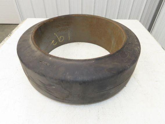 Super Solid 21x7x15 Forklift Tire Smooth Solid Press-on Black