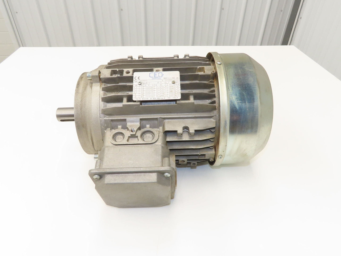 CEG AC Motor IEC 9kW 12Hp 3500rpm 220/460V 3PH 50/60hz 112M Metric Frame