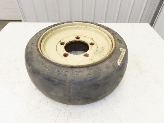 Monarch 18x7x12-1/8 Forklift Tire Smooth Solid Press-on Black 5x138mm Rim