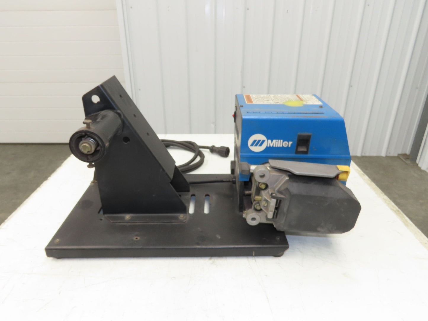 Miller S-62 Mig Welder Wire Feeder 24V Series 60 Millermatic Single Spool