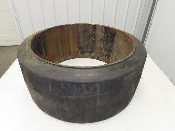 Super Solid 28x12x22 Forklift Tire Smooth Solid Press-on Black