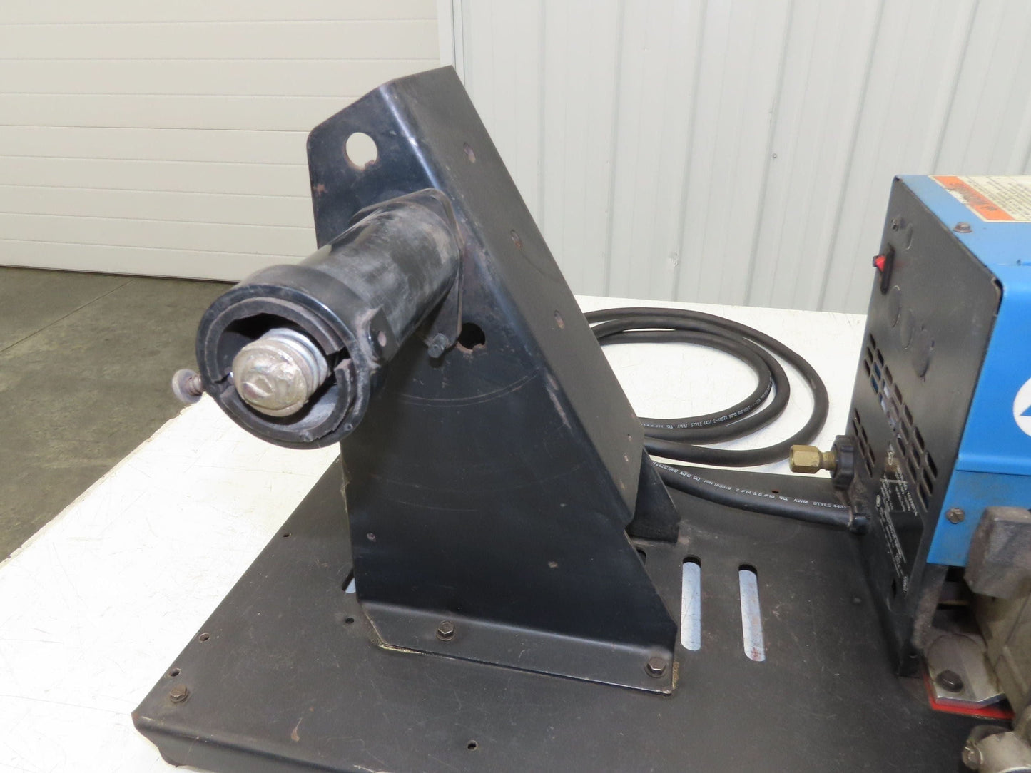 Miller S-62 Mig Welder Wire Feeder 24V Series 60 Millermatic Single Spool
