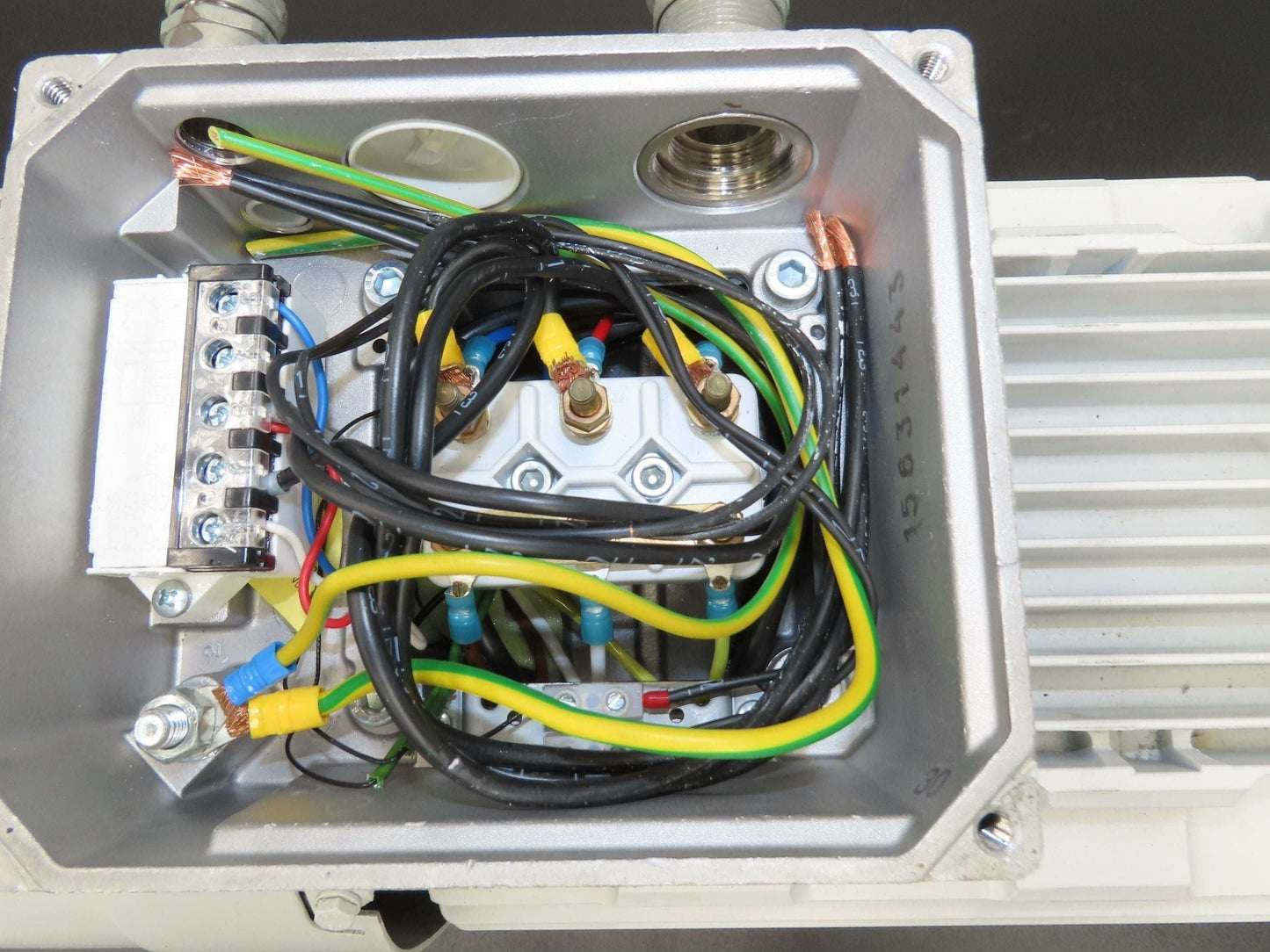 Sew Eurodrive R97 DRS160M4BE20/TF/EG7S Gear Motor 33.25:1 53rpm 11Kw 277/480V