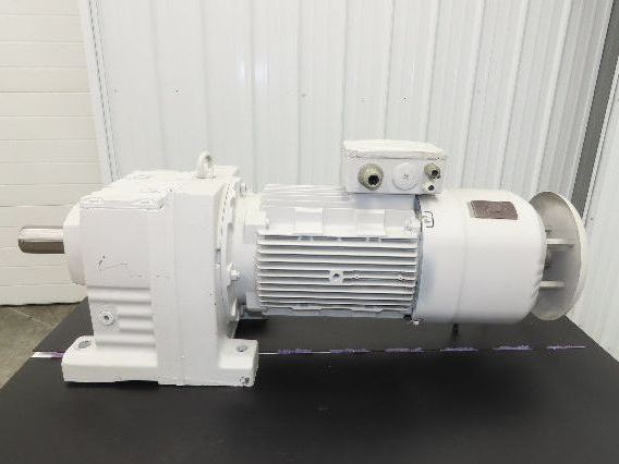 Sew Eurodrive R97 DRS160M4BE20/TF/EG7S Gear Motor 33.25:1 53rpm 11Kw 277/480V