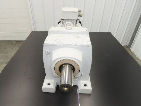 Sew Eurodrive R97 DRS160M4BE20/TF/EG7S Gear Motor 33.25:1 53rpm 11Kw 277/480V