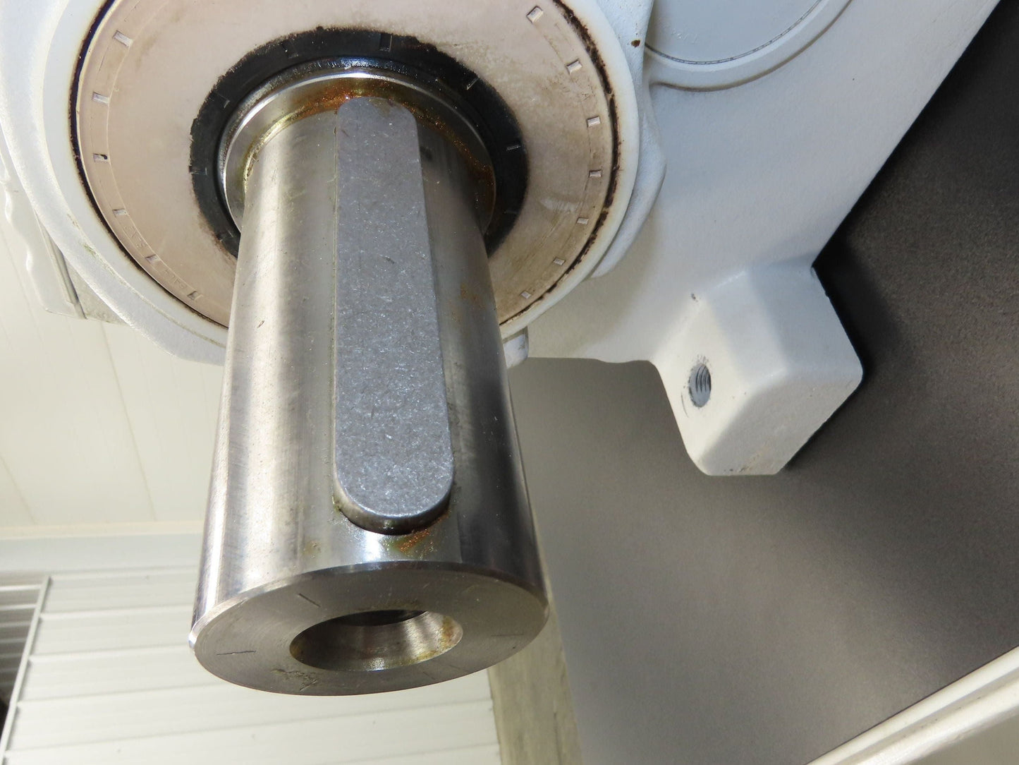 Sew Eurodrive R97 DRS160M4BE20/TF/EG7S Gear Motor 33.25:1 53rpm 11Kw 277/480V