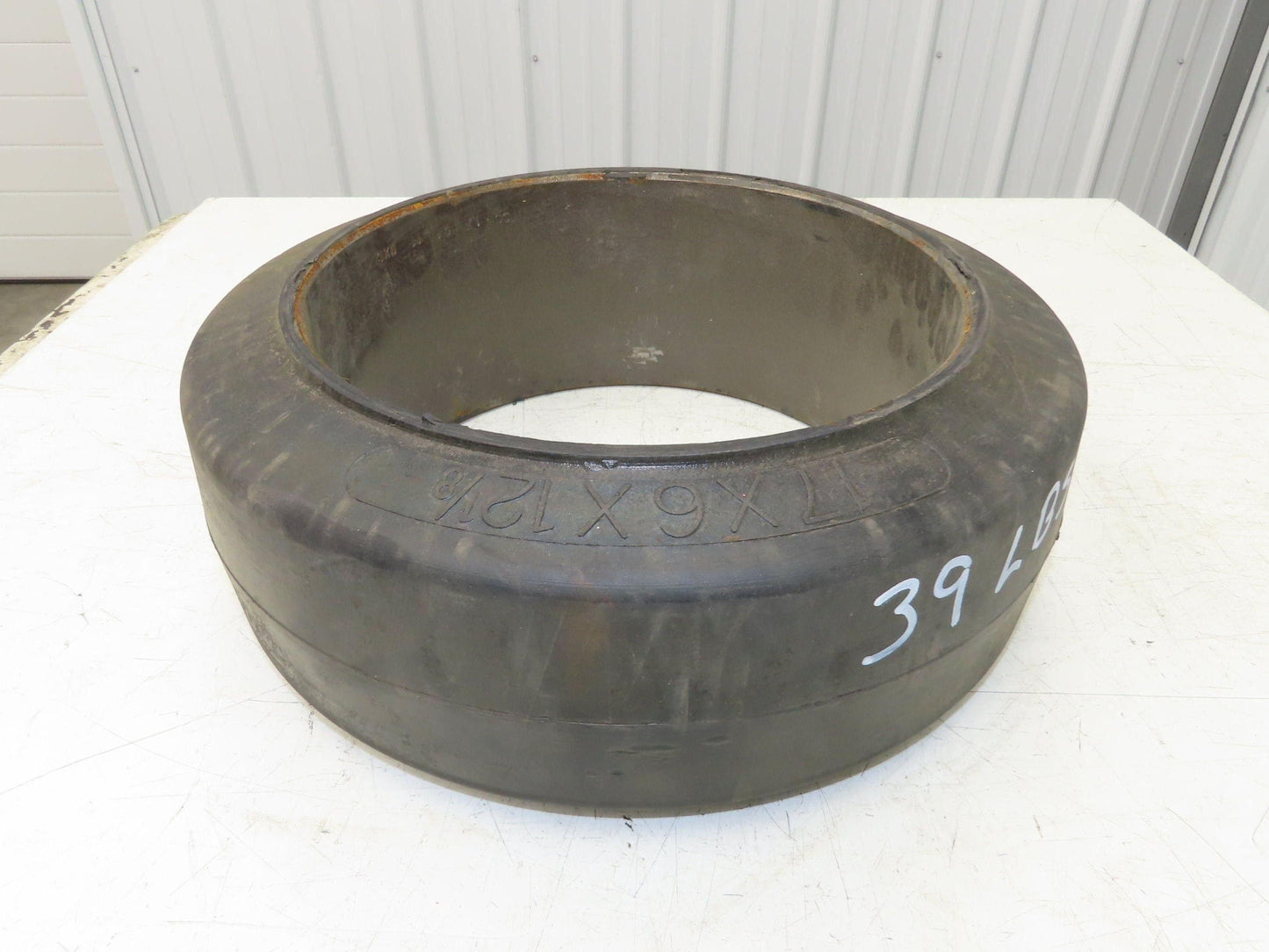 Super Solid 17x6x12-1/8 Forklift Tire Smooth Solid Press-on Black