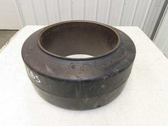 Super Solid 18x8x12-1/8 Forklift Tire Smooth Solid Press-on Black
