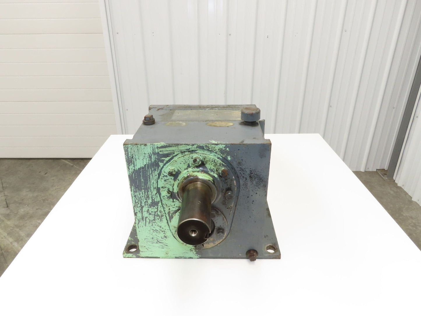 Falk 22-60FZ3AS Inline Gearbox 160.9 Reducer 2Hp 11 RPM Output w/Motor Mount