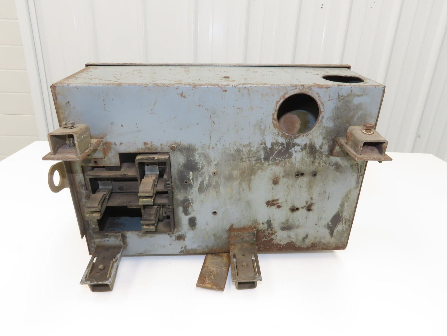 Westinghouse 2528D 30 G01 Busway Disconnect Switch Bus Plug 50A 600VAC 3PH 3W