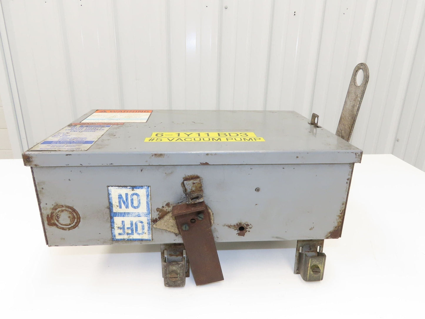 Westinghouse Busway Disconnect Switch Bus Plug 25A 600VAC 3PH 3W