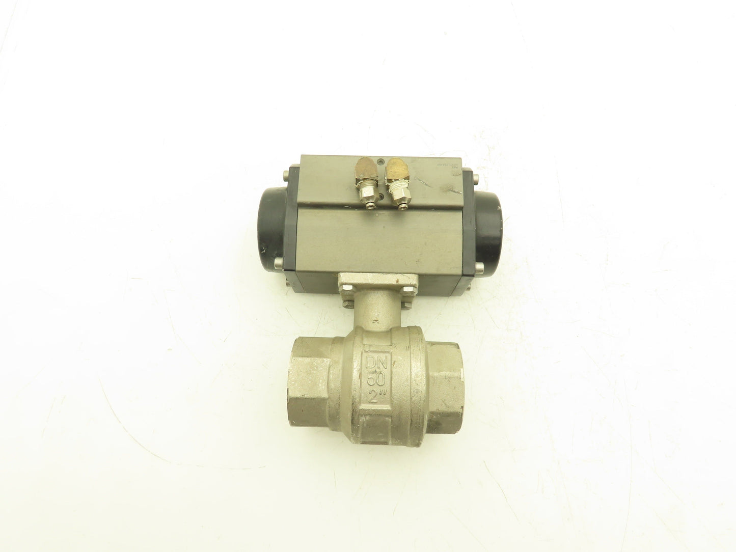 DuraValve AP075BDA Durair II Double Acting Pneumatic Actuator 2" Ball Valve
