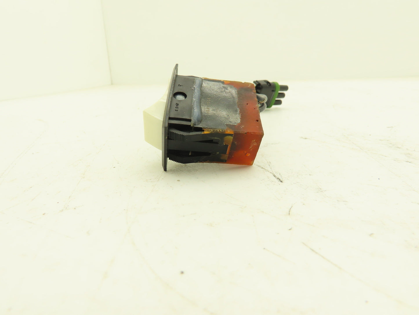 Tennant 61426 | 61436 3 Position Speed Switch And Connector