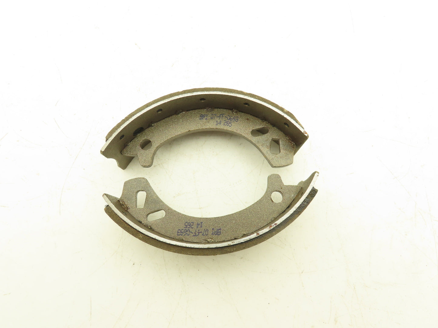 Taylor Dunn X4170693 | 41-635-00 NA Drum Brake Shoes And Lining For One Wheel