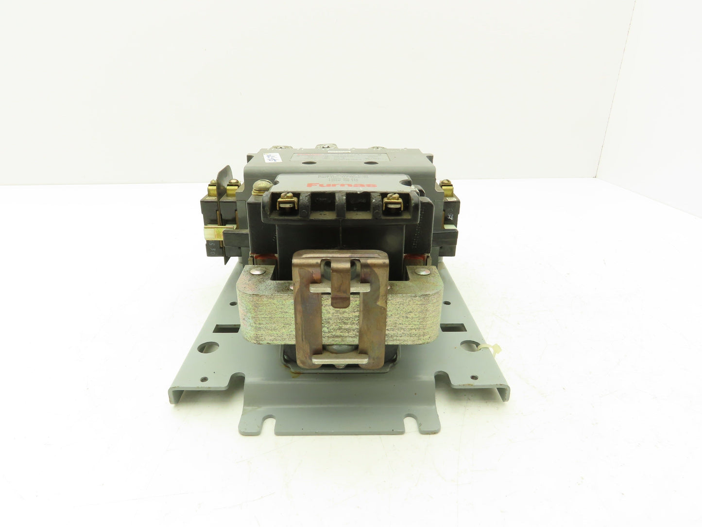 Furnas 40JB32AF NEMA 4 Motor Starter Contactor 135A 600VAC 3PH 100Hp 120V Coil