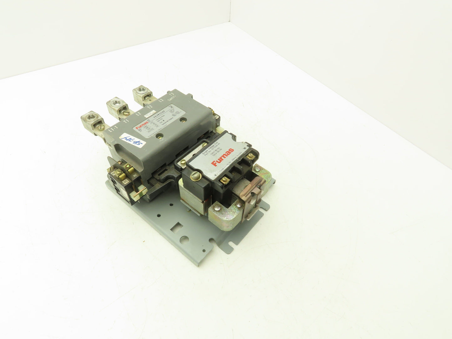 Furnas 40JB32AF NEMA 4 Motor Starter Contactor 135A 600VAC 3PH 100Hp 120V Coil