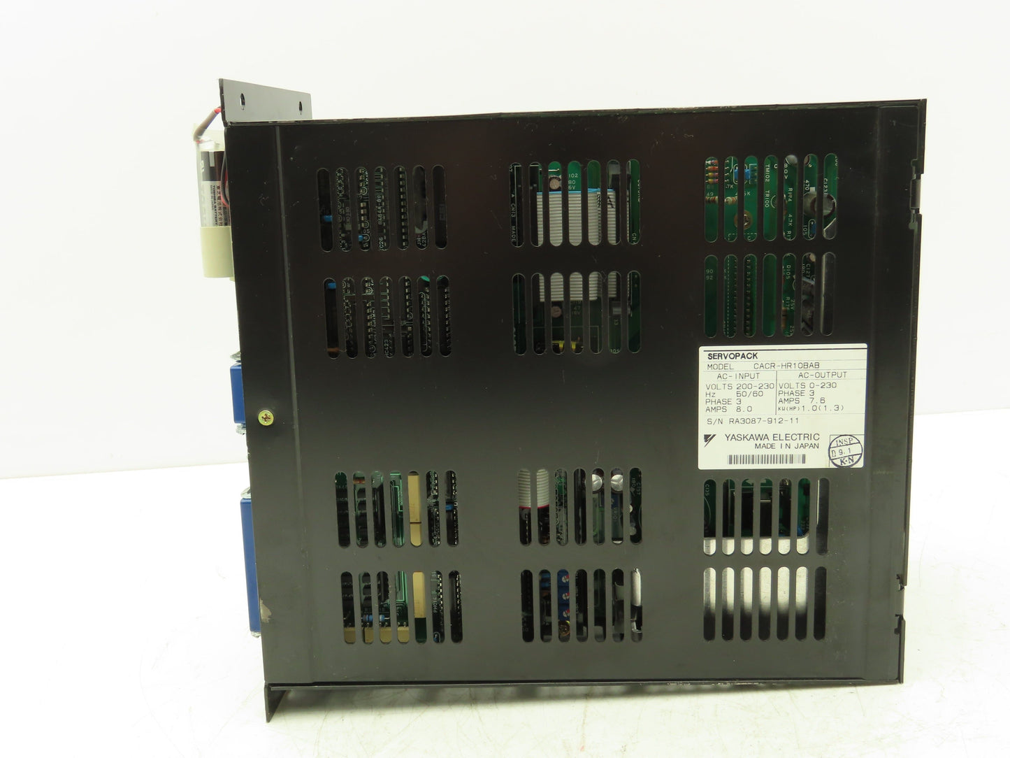 Yaskawa CACR-HR10BAB Servopack AC Servo Drive 230V 3ph input 0-230V 3ph Output