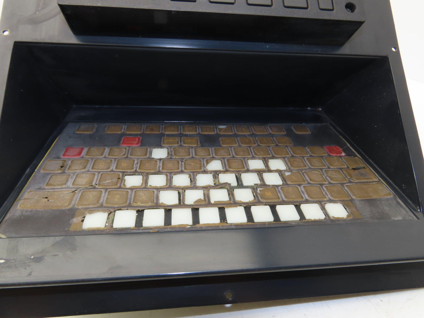 GMF Robotics A611-0001-0092 Terminal Unit Keyboard/ CRT Monitor