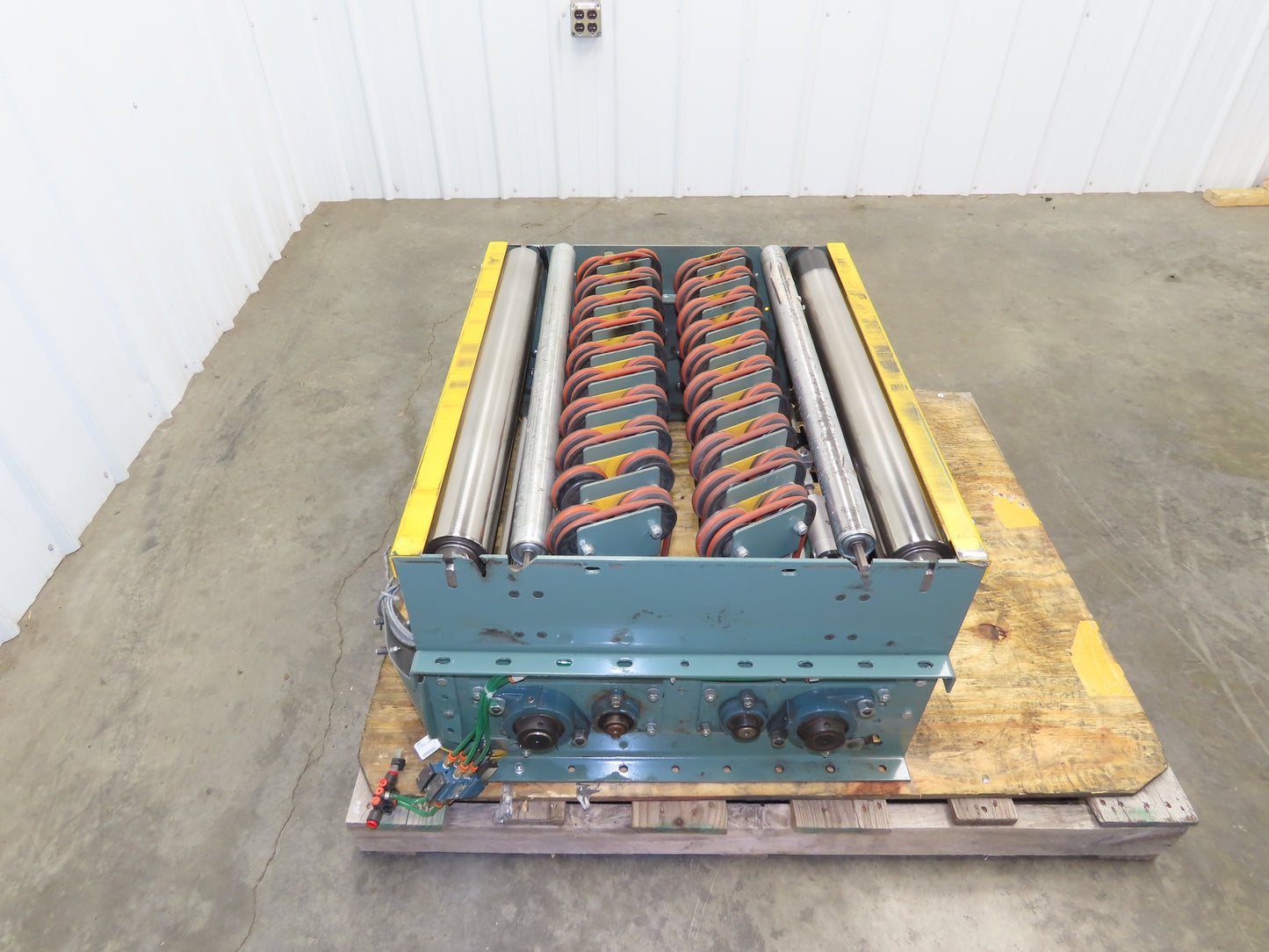 Hytrol Prosort 36" Conveyor Pivot Wheel Diverter Pneumatic LH Transfer Sorter