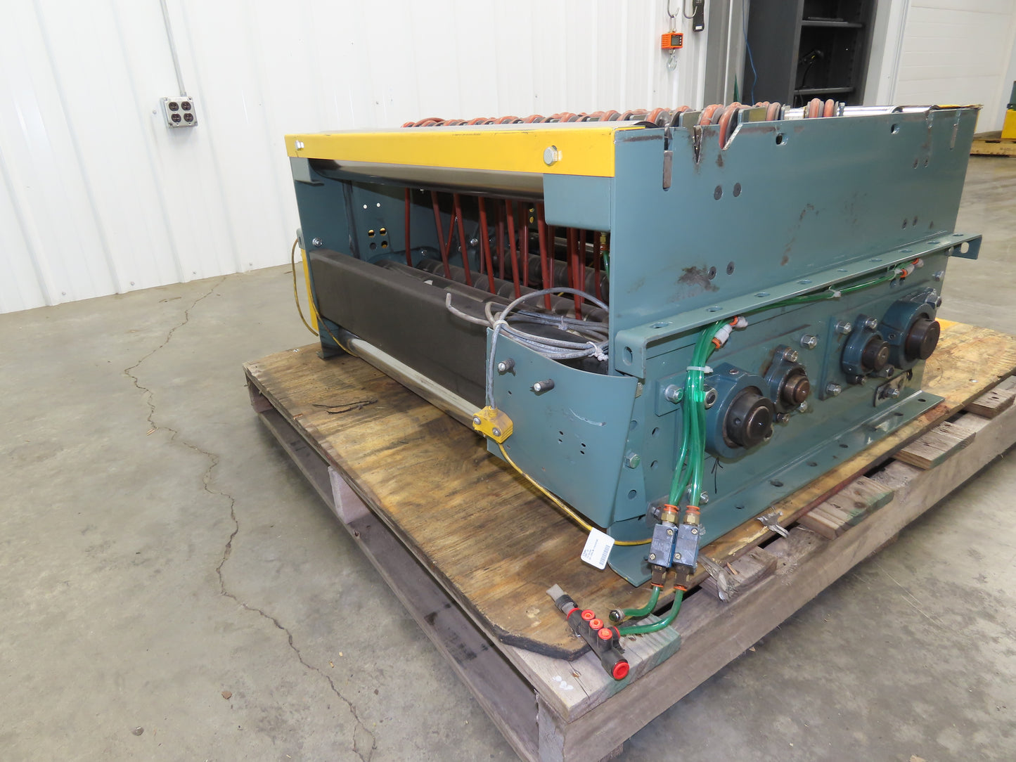 Hytrol Prosort 36" Conveyor Pivot Wheel Diverter Pneumatic LH Transfer Sorter