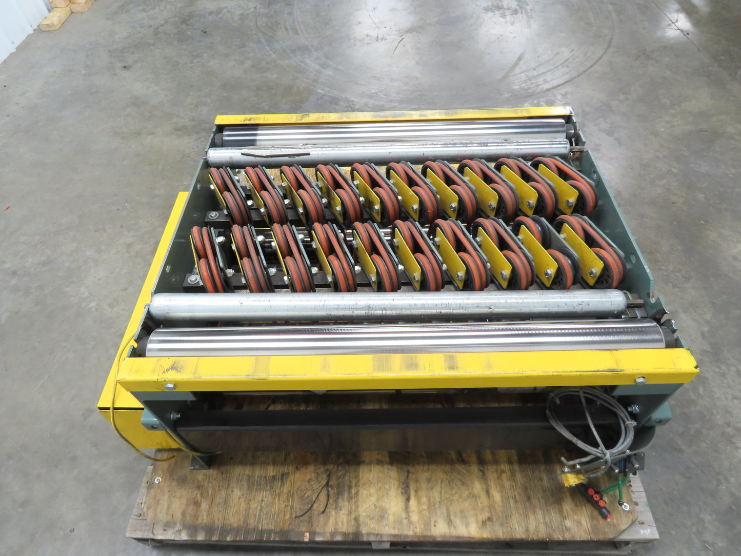 Hytrol Prosort 36" Conveyor Pivot Wheel Diverter Pneumatic LH Transfer Sorter