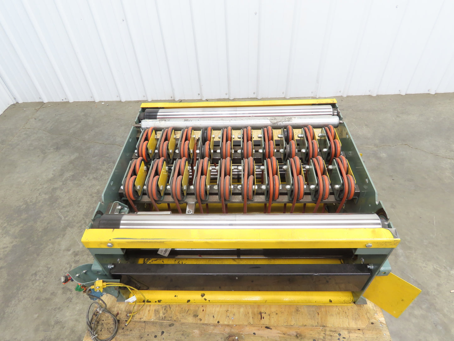 Hytrol Prosort 36" Conveyor Pivot Wheel Diverter Pneumatic LH Transfer Sorter