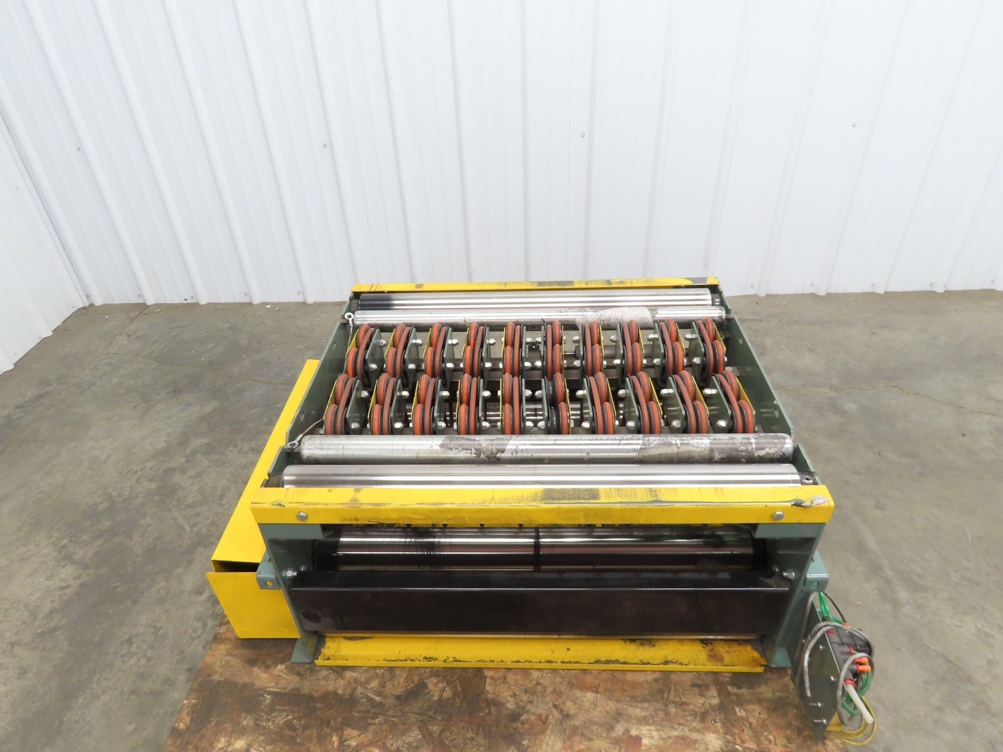 Hytrol Prosort 36" Conveyor Pivot Wheel Diverter Pneumatic 2-Way Transfer Sorter